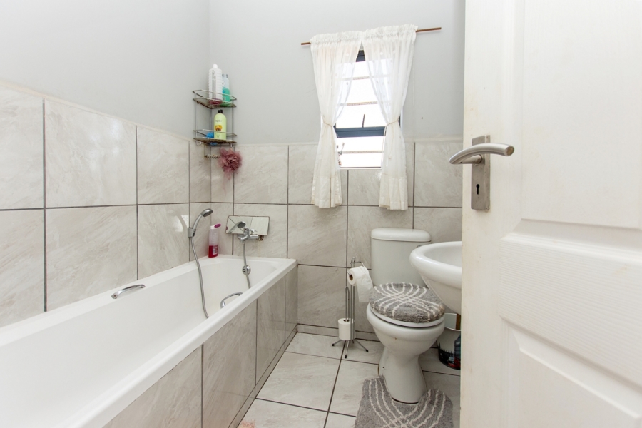 3 Bedroom Property for Sale in Velddrif Western Cape